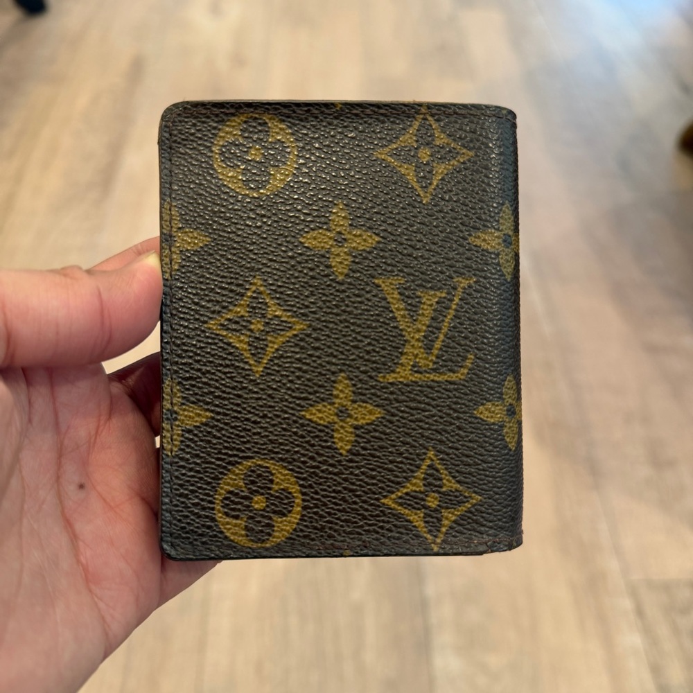Compact wallet monogram - Picture 3 of 14